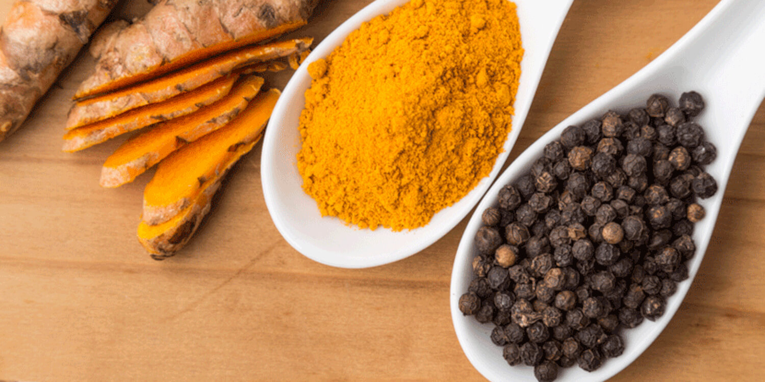 Hvorfor Curcumin og Sort peber ?